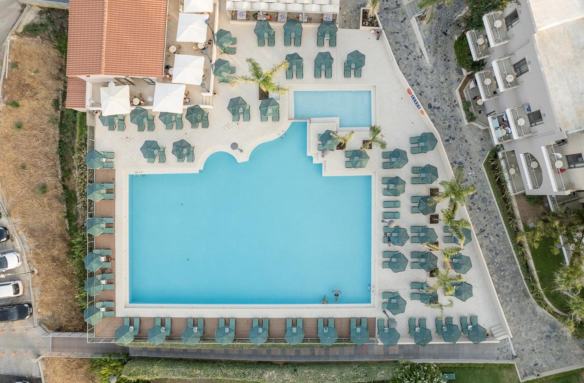 Porto Platanias Village Resort Esterno foto