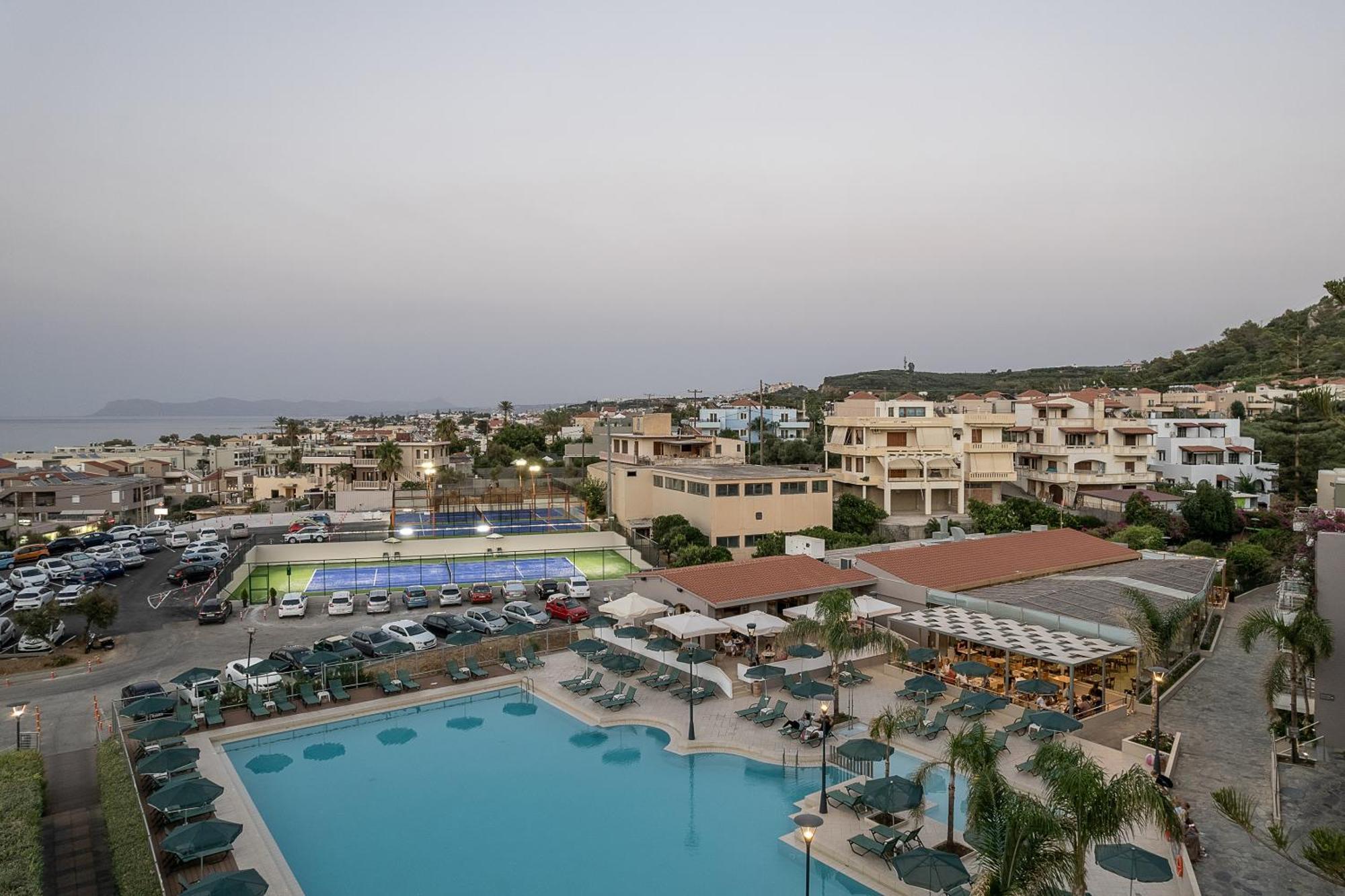 Porto Platanias Village Resort Esterno foto